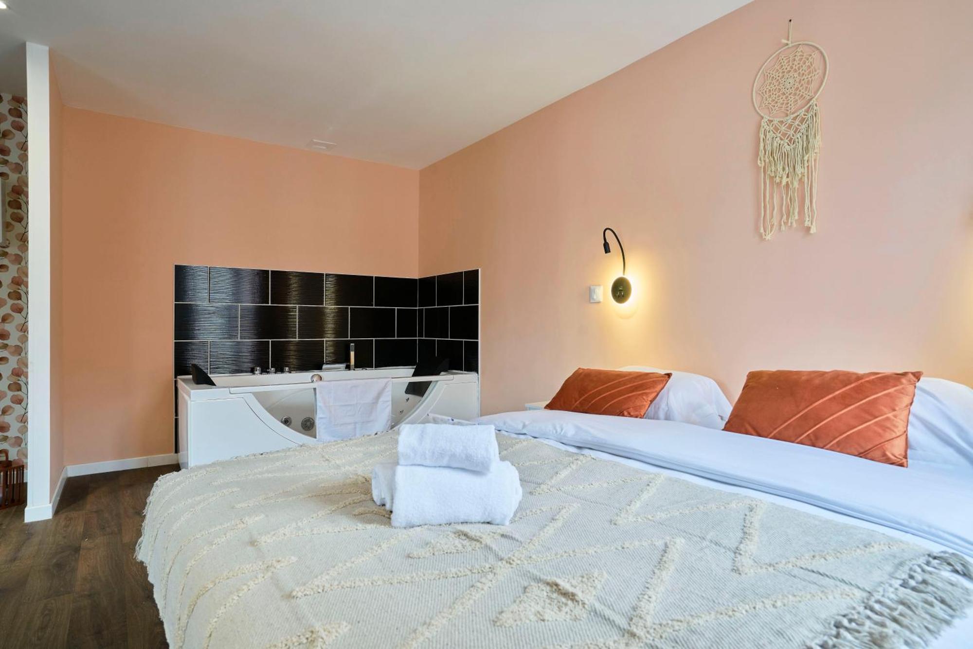 Ng Prestige L Lille L Tourcoing - Bouvines Balneo Apartment Exterior photo